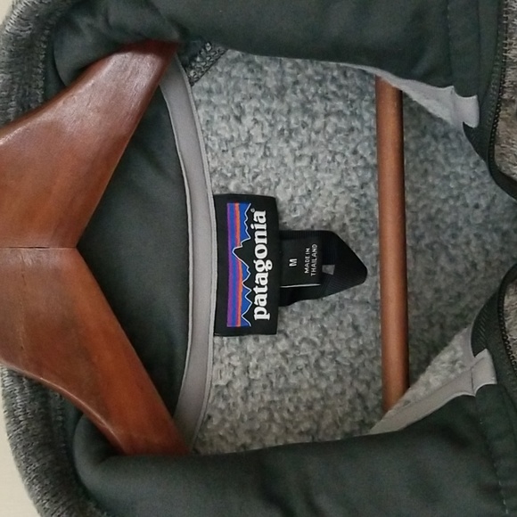 Patagonia 1/4 zip up fleece Sweatshirt - Picture 2 of 8